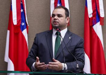 Lei de Roberto Cidade isenta de pagamento de taxas para emissão da 2ª via de documentos danificados por ocorrência de desastres naturais