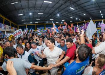 Patrícia Lopes leva multidão à convenção do União Brasil em Presidente Figueiredo