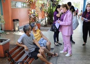 Visita da Ouvidoria da Mulher do MPAM reforça o combate à violência no Hospital e Maternidade Chapot Prévost