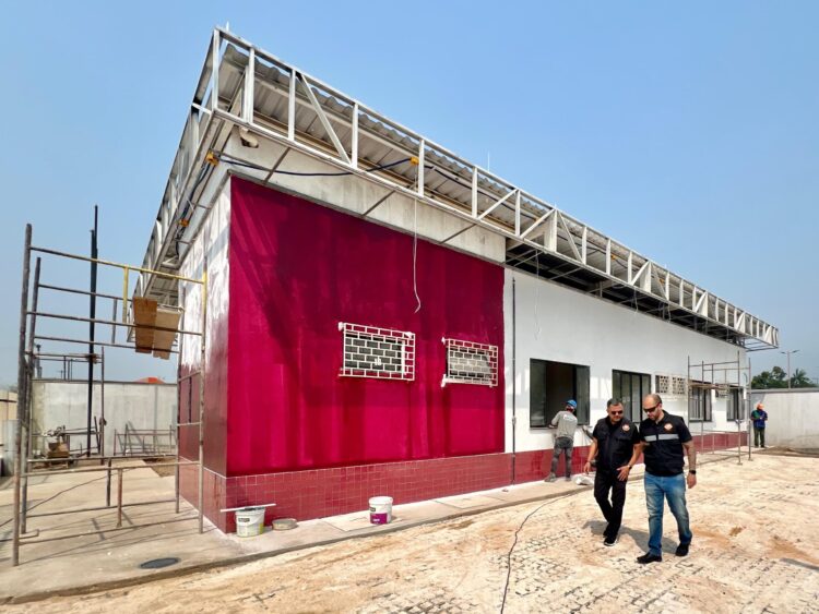 Visita técnica marca etapa final de obras da nova sede do Ministério Público em Manicoré