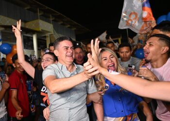 Em evento na Zona Norte, David Almeida enumera avanços na área social e destaca trabalho voluntário de Cris Paiva