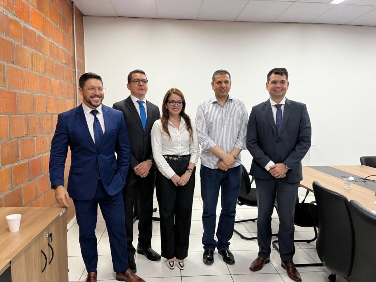 Defensoria Pública do Amazonas obtém acordo que beneficia 112 funcionários em regime RDA