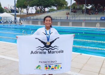 Adriele Marcela confirma favoritismo no Norte-Nordeste e leva medalha de ouro nos 1.500m