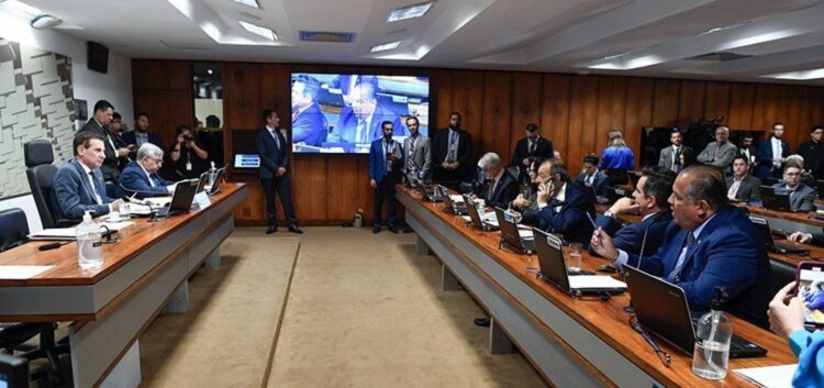 PL dos cigarros eletrônicos pode ser votado pelo Senado nesta terça-feira