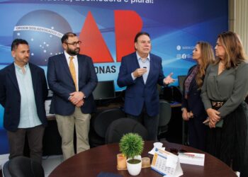 OAB-AM entrega salas revitalizadas na Justiça Federal e Fórum Euza Maria Naice, oferecendo estrutura moderna à classe