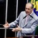 Omar Aziz recebe apoio no Senado sobre pedido de suspensão imediata de ‘bets’
