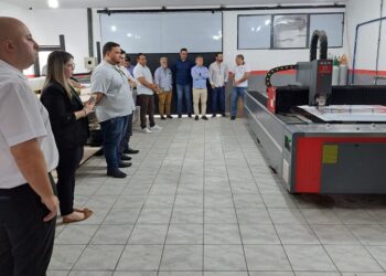 Suframa conhece unidade produtiva da Maxpower da Amazônia — Suframa