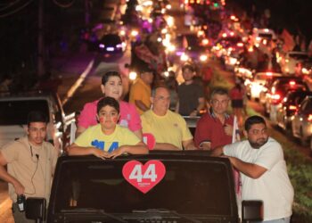 Presidente Figueiredo presencia maior carreata de sua história em apoio a Patrícia Lopes e Ricelli Pontes