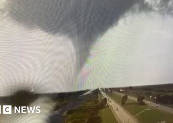 Tornados relatados enquanto o furacão Milton atinge a Flórida