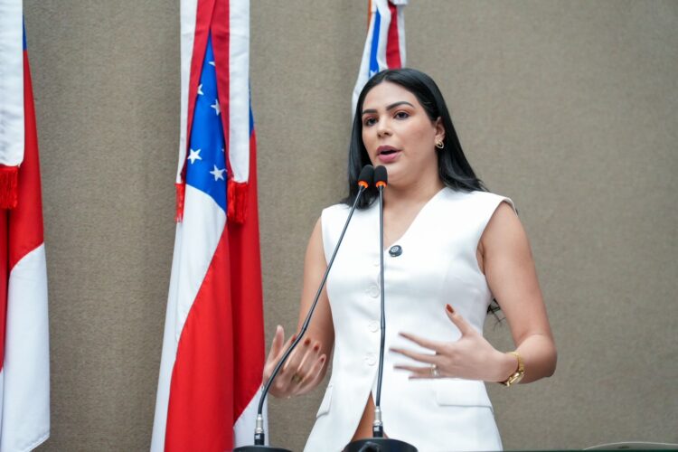 Mayra Dias solicita nomeação de aprovados no concurso da Polícia Civil