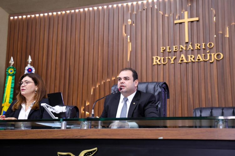 Lei de Roberto Cidade prevê ampliação dos mecanismos de segurança aquática no Amazonas