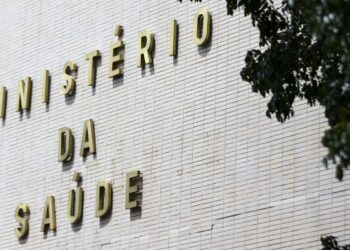 Organizações cobram do Ministério da Saúde entrega de remédio para AME