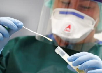 Boletim da Fiocruz indica alta de casos de covid-19 no país