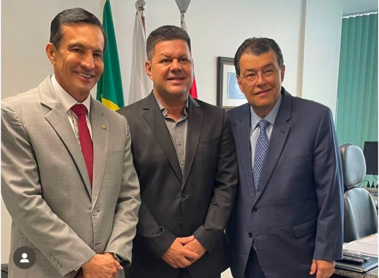 Prefeito eleito de Uarini articula recursos em Brasília ao lado de parlamentares do Amazonas
