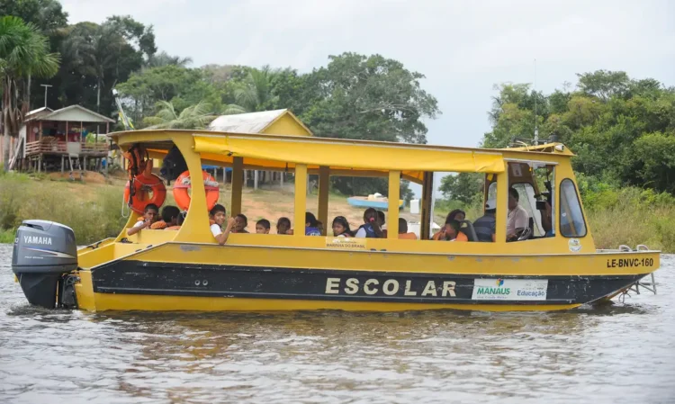 Custo Amazônico começa a ser implementado com aumento no transporte escolar fluvial na Amazônia
