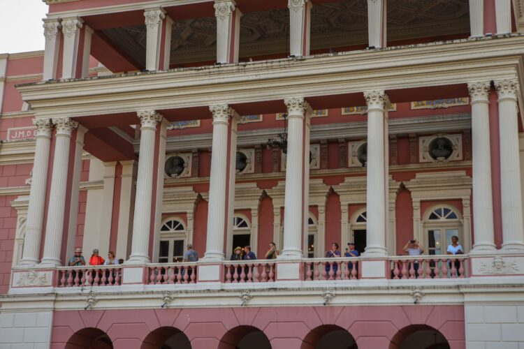 Chegada de turistas internacionais no Amazonas aumenta em 18,2% em 2024