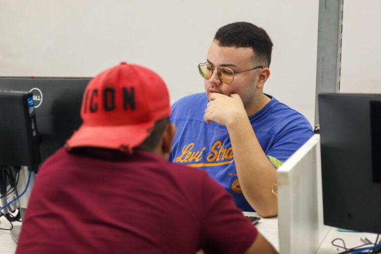 Sine Amazonas divulga 156 vagas de emprego para esta sexta-feira