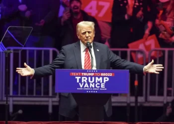 Trump toma hoje posse rodeado pela extrema-direita (e sem UE)