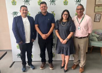 Prefeito de Uarini busca parceria com FVS-AM para reforçar combate à dengue e malária no município