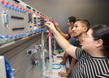 Alta demanda por profissionais da área de tecnologia pode ser suprida por formação técnica de 18 meses