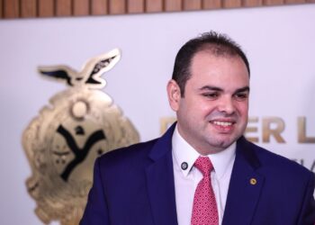 Deputado Roberto Cidade é autor de Projeto de Lei que estabelece melhorias no acesso à educação de crianças e adolescentes