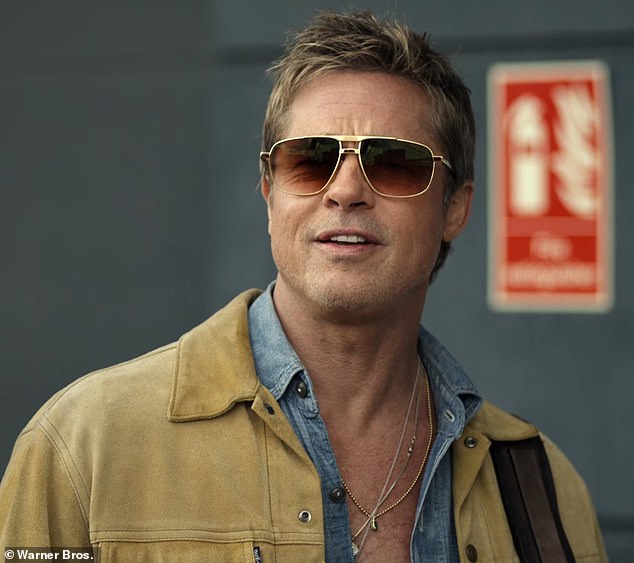 O ídolo de Hollywood usava colares de sua namorada Ines de Ramon