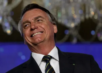 STF julga se Bolsonaro vira réu por trama golpista e deixa aliados de ex-presidente divididos