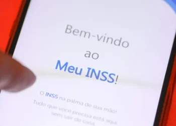 INSS erra em pelo menos 10% dos pedidos negados, diz TCU