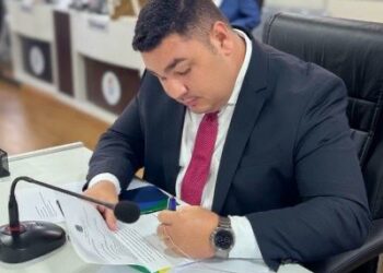 Vereador Alex Garcia faz postagem contra judeus expõe discurso de ódio e racismo e deve ser punido