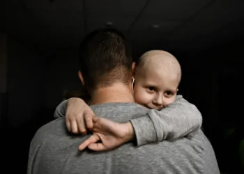 Câncer infantil: estudo lista 10 sintomas que não podem ser ignorados