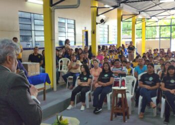 Escola de Parintins recebe premiação do concurso “Soluções Sustentáveis” do TCE-AM – Tribunal de Contas do Estado do Amazonas