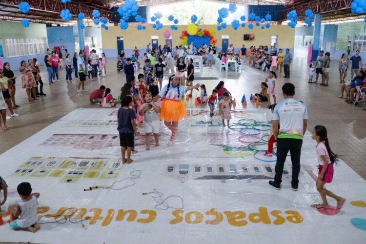 Crianças com deficiência participam da ‘Caravana da Páscoa’ na zona oeste de Manaus