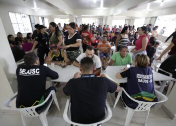 Governo do Amazonas mobiliza secretarias para apoiar famílias atingidas pelas fortes chuvas