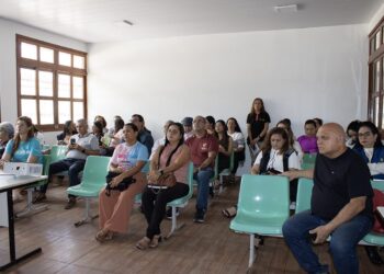 Governo apoia projeto-piloto de enfrentamento à pobreza multidimensional em Presidente Figueiredo