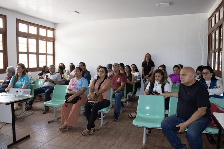 Governo apoia projeto-piloto de enfrentamento à pobreza multidimensional em Presidente Figueiredo