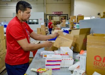 Operação Cheia 2025: SES-AM prepara envio de medicamentos e insumos aos municípios do interior