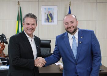 Fausto Jr. se reúne com o Ministro da Pesca para tratar da pesca ornamental no Amazonas