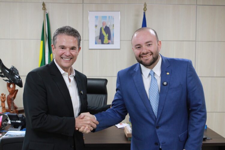 Fausto Jr. se reúne com o Ministro da Pesca para tratar da pesca ornamental no Amazonas