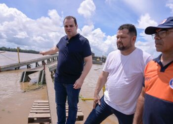 Em vistoria, Roberto Cidade cobra de DNIT ação efetiva para recuperação do Porto de Borba, que foi destruído por balsa de soja