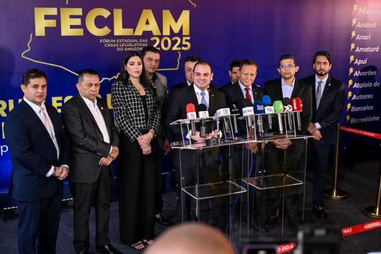 Presidente Roberto Cidade destaca importância do Feclam para a melhoria das atividades parlamentares nos municípios do interior do Amazonas