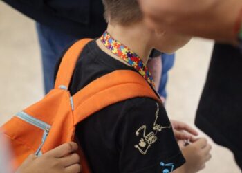 Abril Azul: Procon-AM reforça leis que asseguram direitos das pessoas com autismo