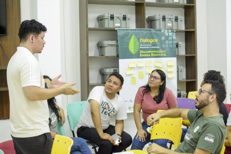 Em Tefé, sociedade civil participa de diálogos para construção do Plano Estadual de Bioeconomia do Amazonas - FAS