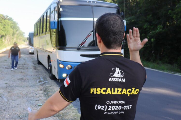 Arsepam autua 19 veículos por transporte intermunicipal irregular na rodovia AM-010
