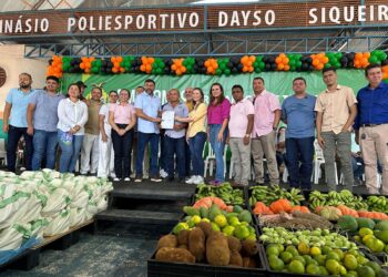Rio Preto da Eva: Governo do Amazonas fortalece setor primário com regionalização da merenda escolar e crédito a feirantes