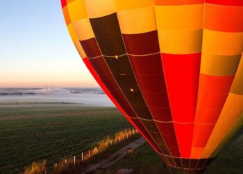 Após tragédia, governo quer avançar em regulamentação do balonismo