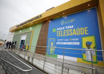 Governador Wilson Lima inaugura nova estrutura de Telessaúde em Anamã e reforça atendimentos com unidades flutuantes