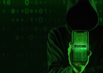 Quatro em cada 10 brasileiros já foram alvo de fraudes pela internet