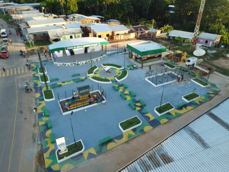 Governador Wilson Lima inaugura pavimentação de ruas do sistema viário de Tapauá