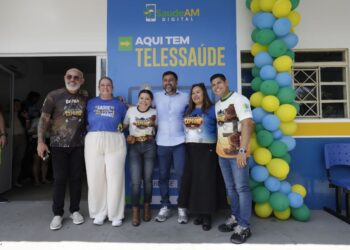 Governador inaugura serviço de Telessaúde em Nhamundá, o oitavo município a receber estrutura para teleconsultas a distância