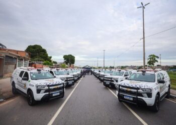 Governador Wilson Lima entrega mais de 360 novas viaturas para reforço da segurança na capital